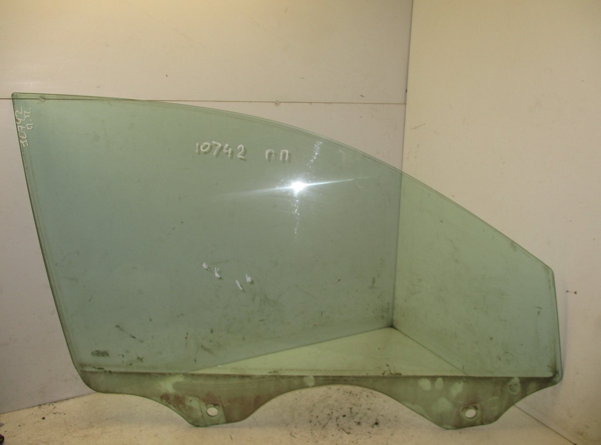 Volkswagen Touareg Door window glass front right VW TOUAREG I (7L) (2002-2010) Door window glass...