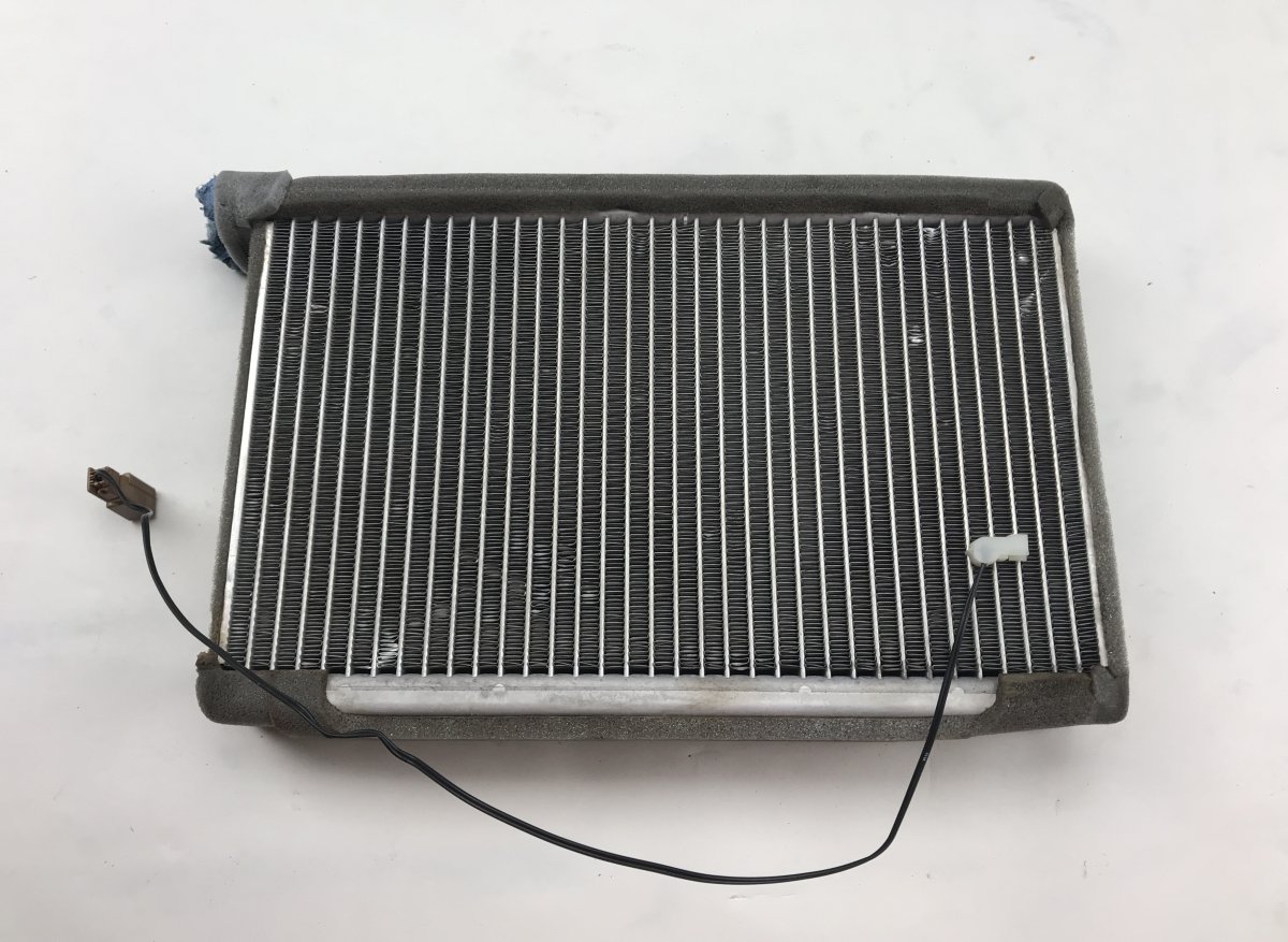 Subaru Levorg Lämmittimen ydin SUBARU LEVORG I (VM) (2015-2020) Heater core 73...