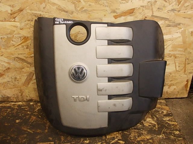 Volkswagen Touareg Moottori muovikansi VW TOUAREG I (7L) (2002-2010) Engine Cover

Gen...