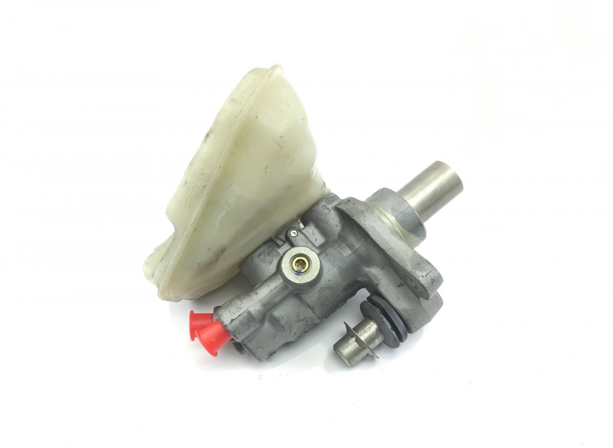 Mercedes-Benz A (W169) brake master cylinder MERCEDES-BENZ S-CLASS (W221) (2005-2013) Brake ...