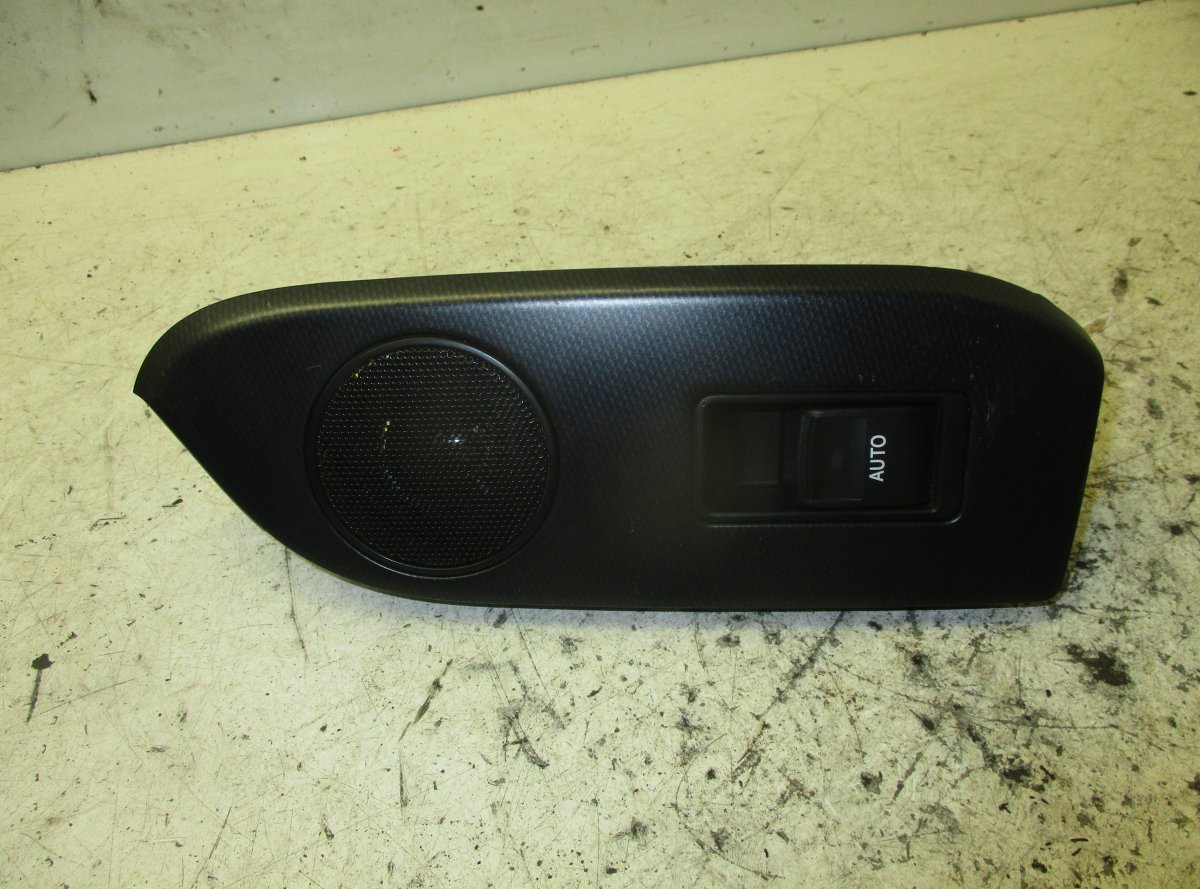 Toyota Land Cruiser 150 Switch For Electric Windows Rear Left TOYOTA LAND CRUISER 150 (2009-2021) Switch For ...