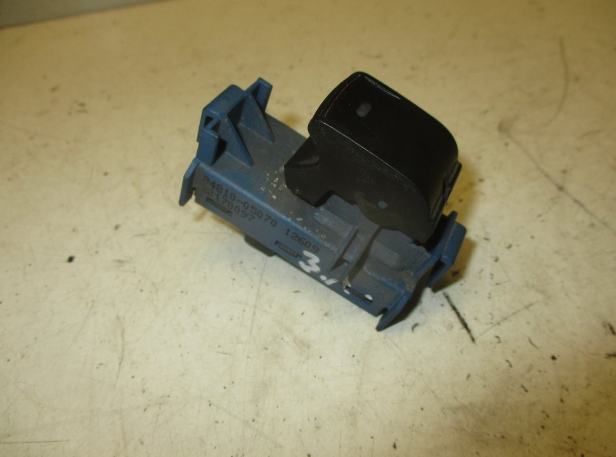 Toyota Avensis (T27) Switch For Electric Windows Rear Left TOYOTA AVENSIS (T270) (2009-2018) Switch For El...
