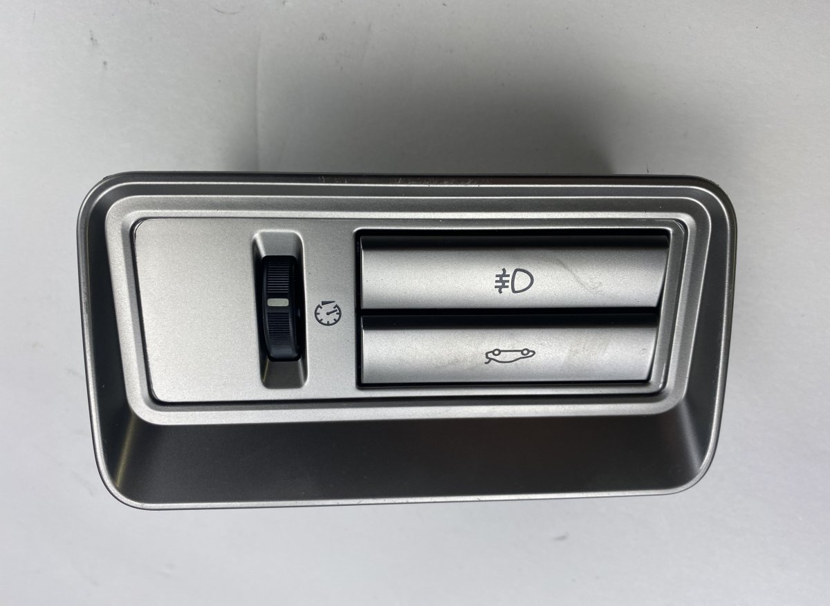 Jaguar XF Bootlid / tailgate Open Switch JAGUAR XF (X250, CC9) (2008-2015) Bootlid / tai...