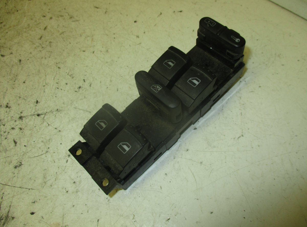 Volkswagen Passat Main window switch