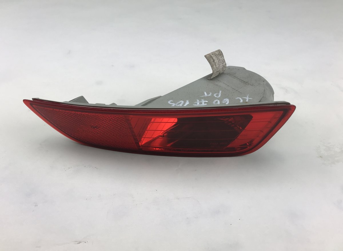 Volvo XC60 Extra light / reflector in rear bumper right