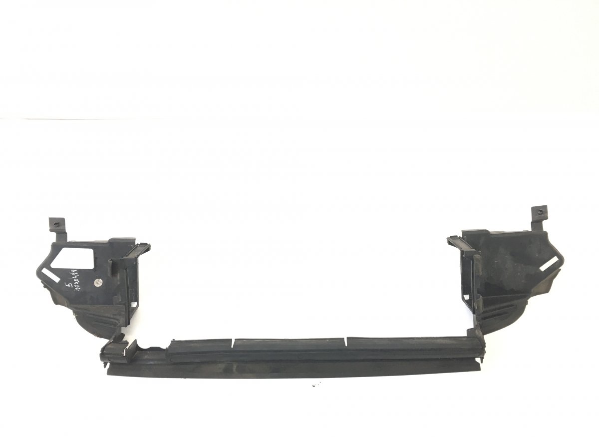 Mercedes-Benz CLS (C219) кожух радиатора MERCEDES-BENZ CLS (C219) (2004-2010) Radiator s...