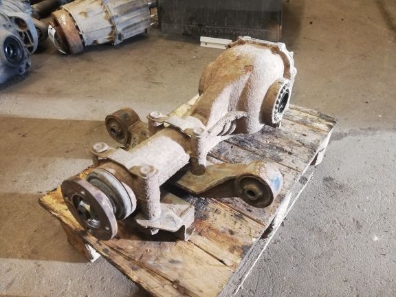 Subaru Legacy Rear axle differential