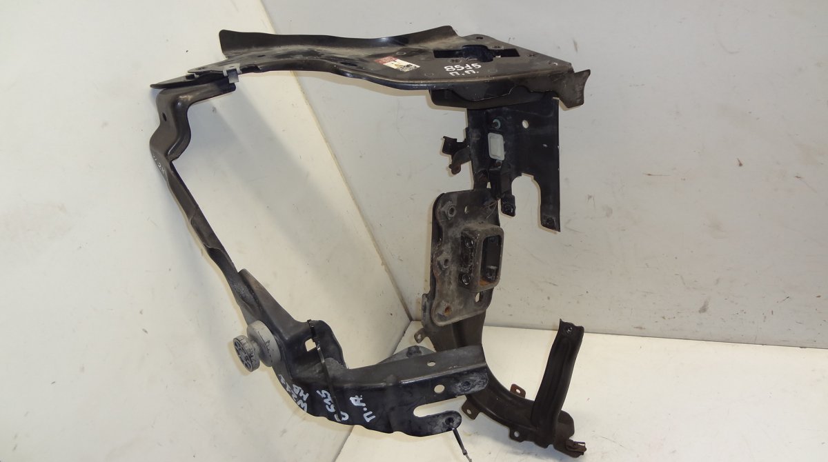 Mercedes-Benz A (W168) Headlight Mounting Right