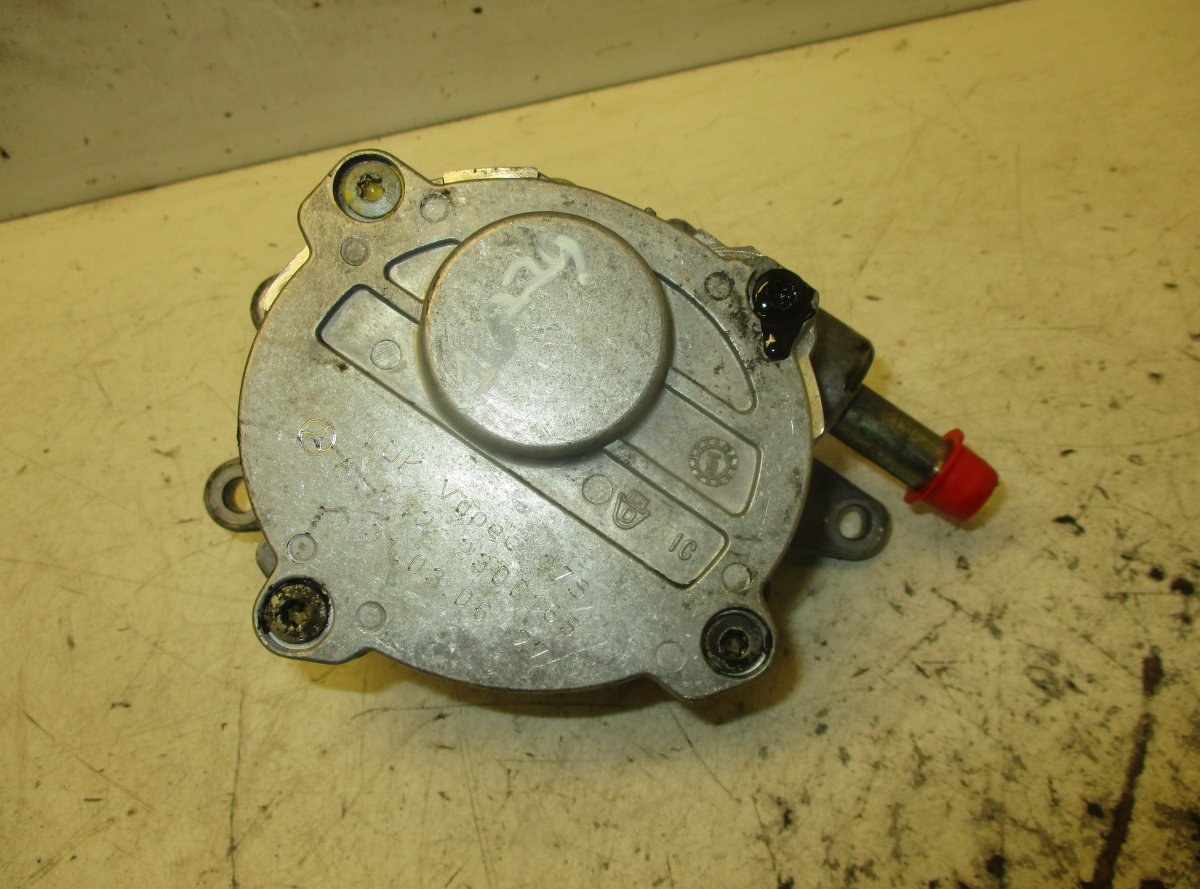 Jeep Grand Cherokee (WK) Vacuum Pump, engine JEEP GRAND CHEROKEE III (WH) (2005-2010) Vacuum...