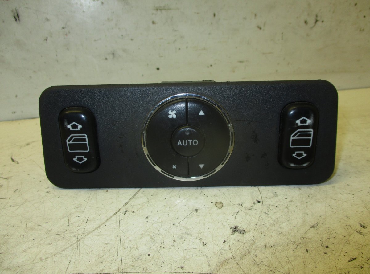 Mercedes-Benz 280SL - 600SL / SL (R129) Rear AC heater control panel