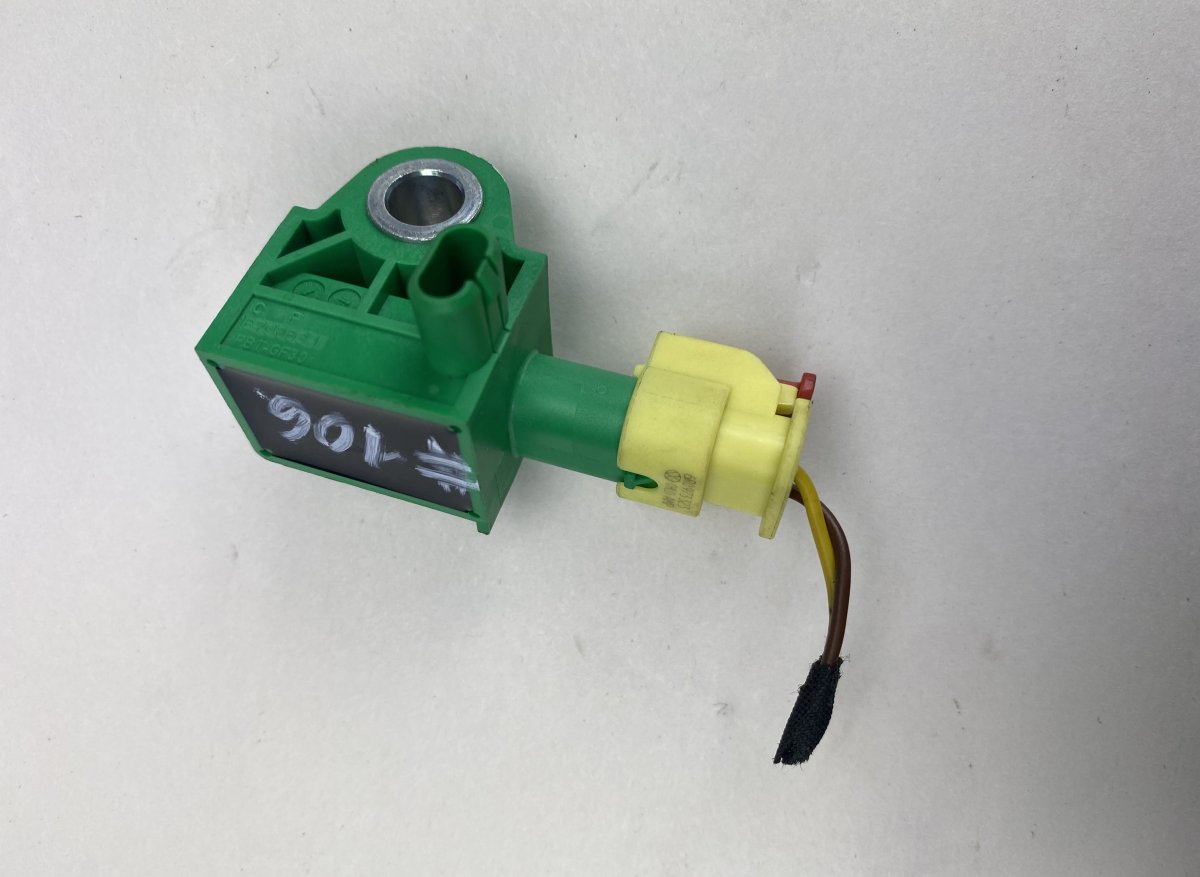 Volkswagen Touran Side Crash Sensor left VW TOURAN (1T3) (2010-2015) Side Crash Sensor l...