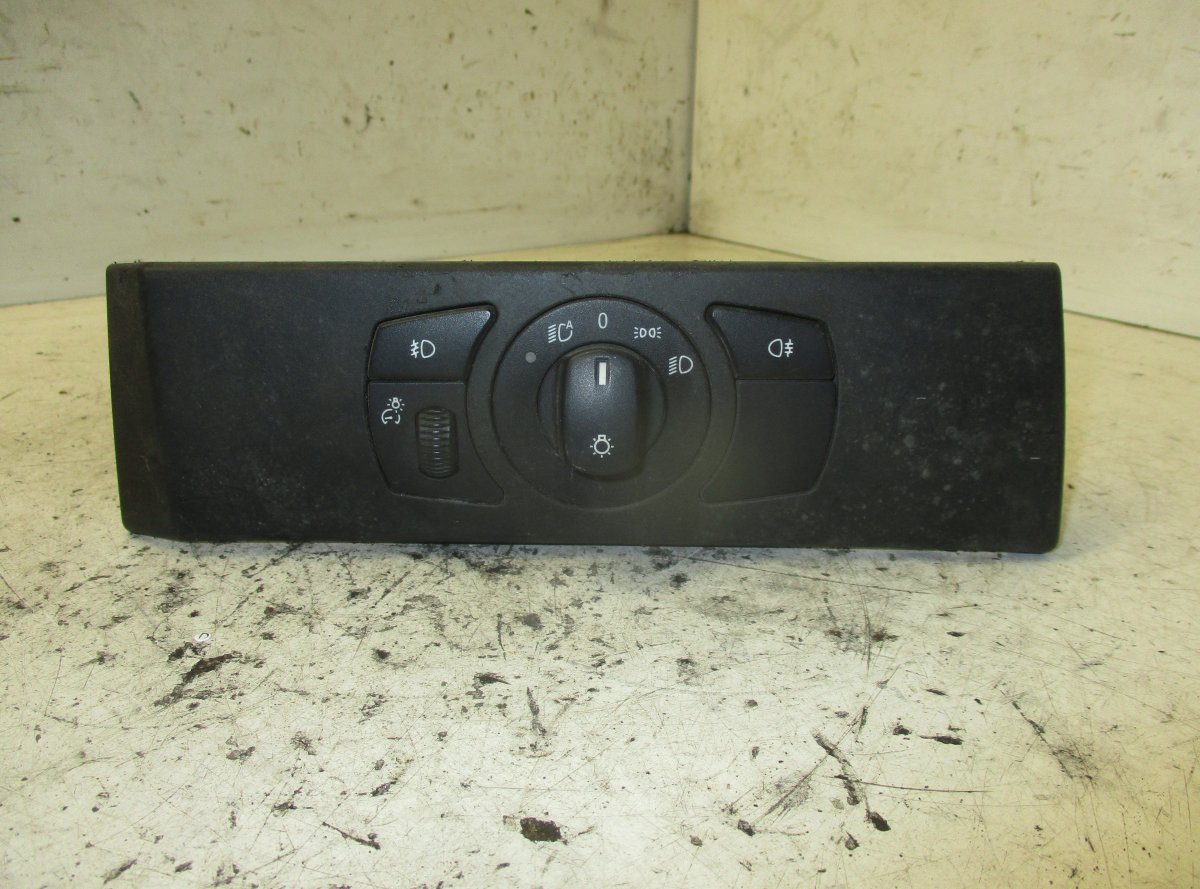 BMW 5 (E60 / E61) Headlight Switch