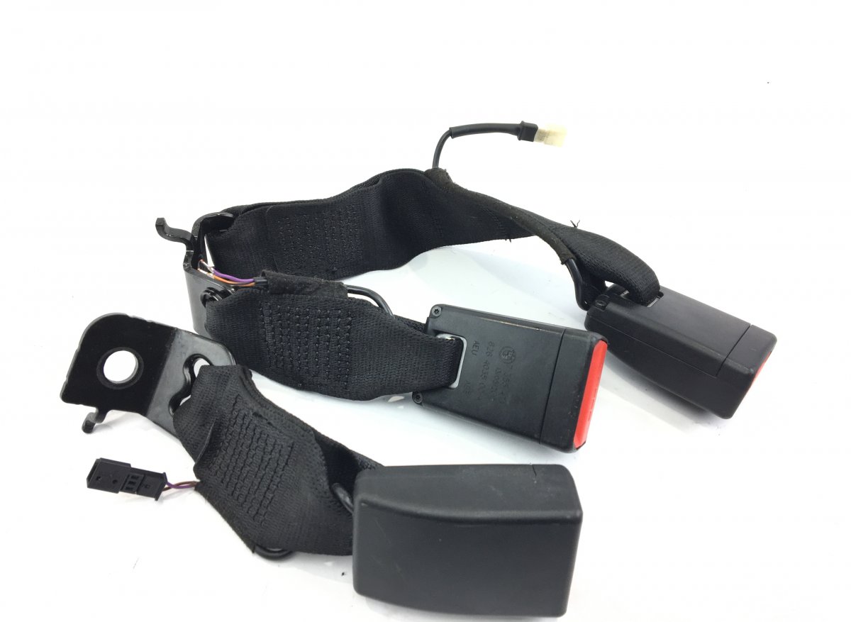 BMW 1 (E81 / E82 / E87 / E88) Seat Belt Buckle Rear Left BMW 1 (F20, F21) (2011-2019) Seat Belt Buckle R...