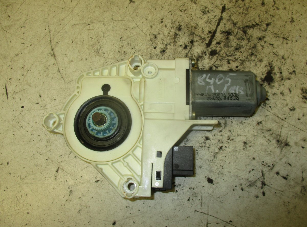 Audi A6 (C5) Window Regulator Motor Front Left AUDI A6 / A6 ALLROAD (C6, 4F) (2004-2011) Windo...