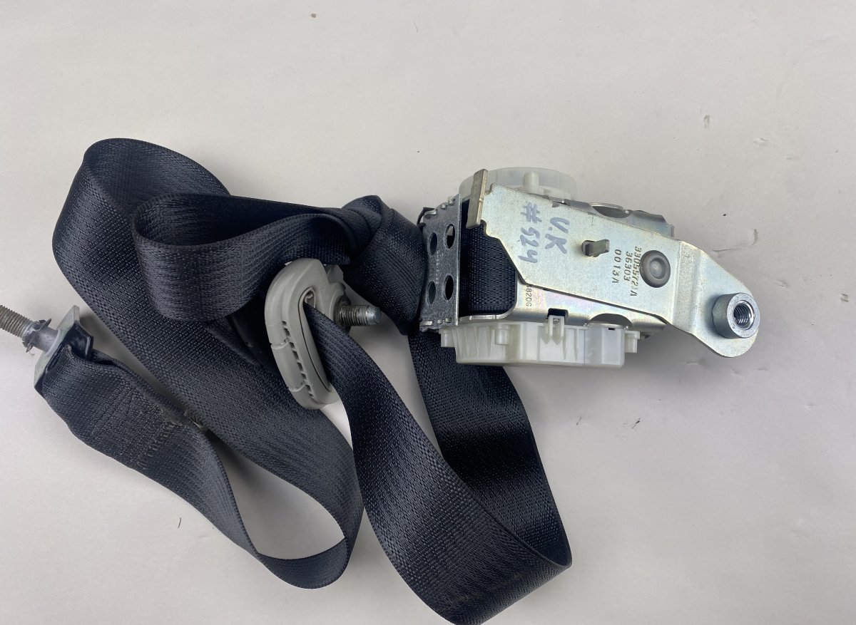 Chrysler Grand Voyager / Town & Country Seat Belt Rear Left