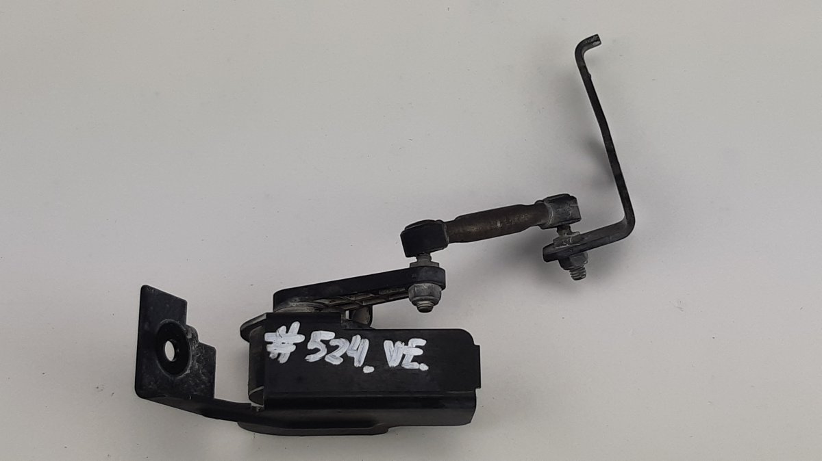 Chrysler Grand Voyager / Town & Country Suspension level sensor front left