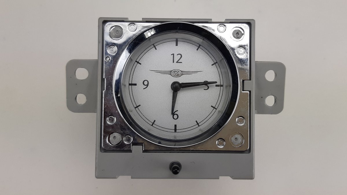 Chrysler Grand Voyager / Town & Country Clock