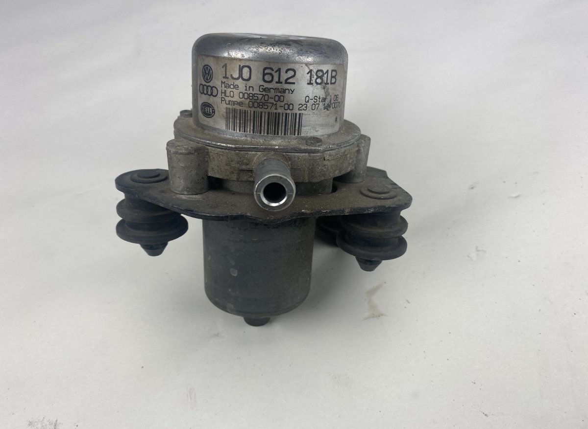 Volkswagen Touran Vacuum pump Brakes VW TOURAN (1T3) (2010-2015) Vacuum pump Brakes ...