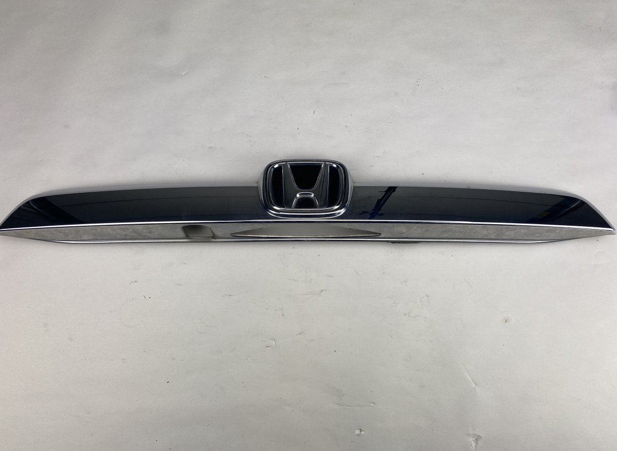 Honda CR-V Bootlid / tailgate moulding HONDA CR-V III (RE) (2006-2012) Bootlid / tailg...