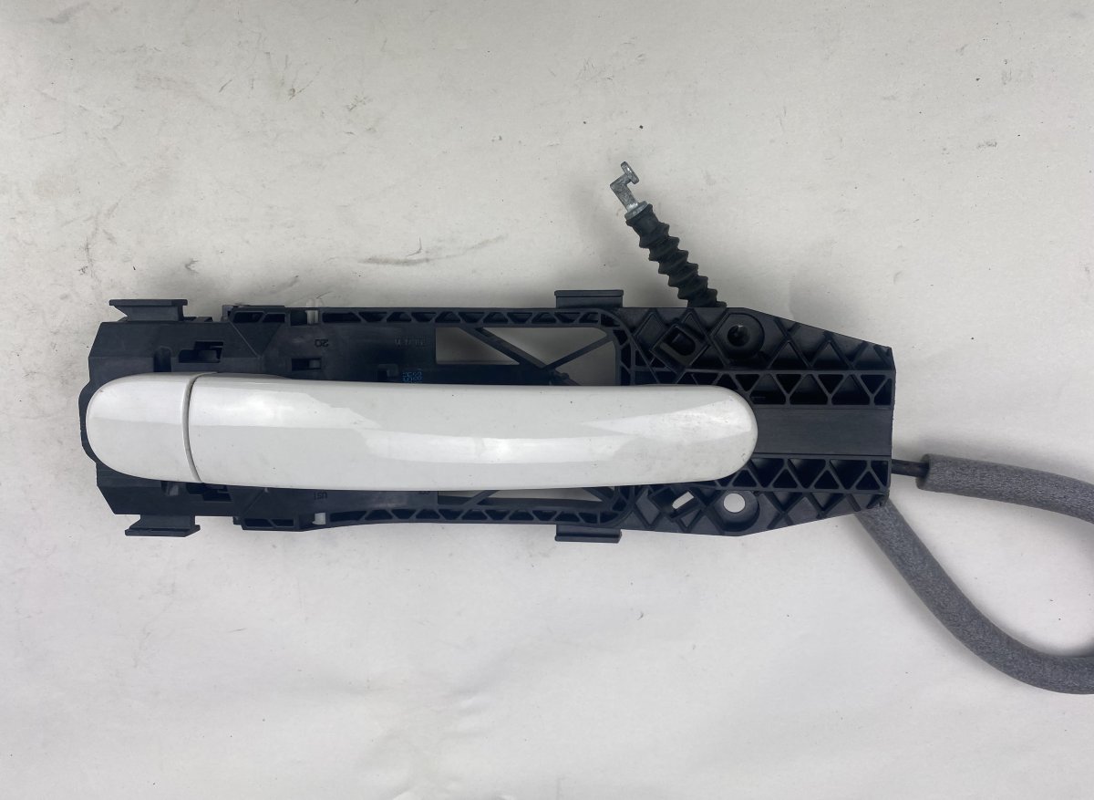 Volkswagen Tiguan Door Handle Exterior Rear Left VW TIGUAN I (5N) (2007-2018) Door Handle Exteri...