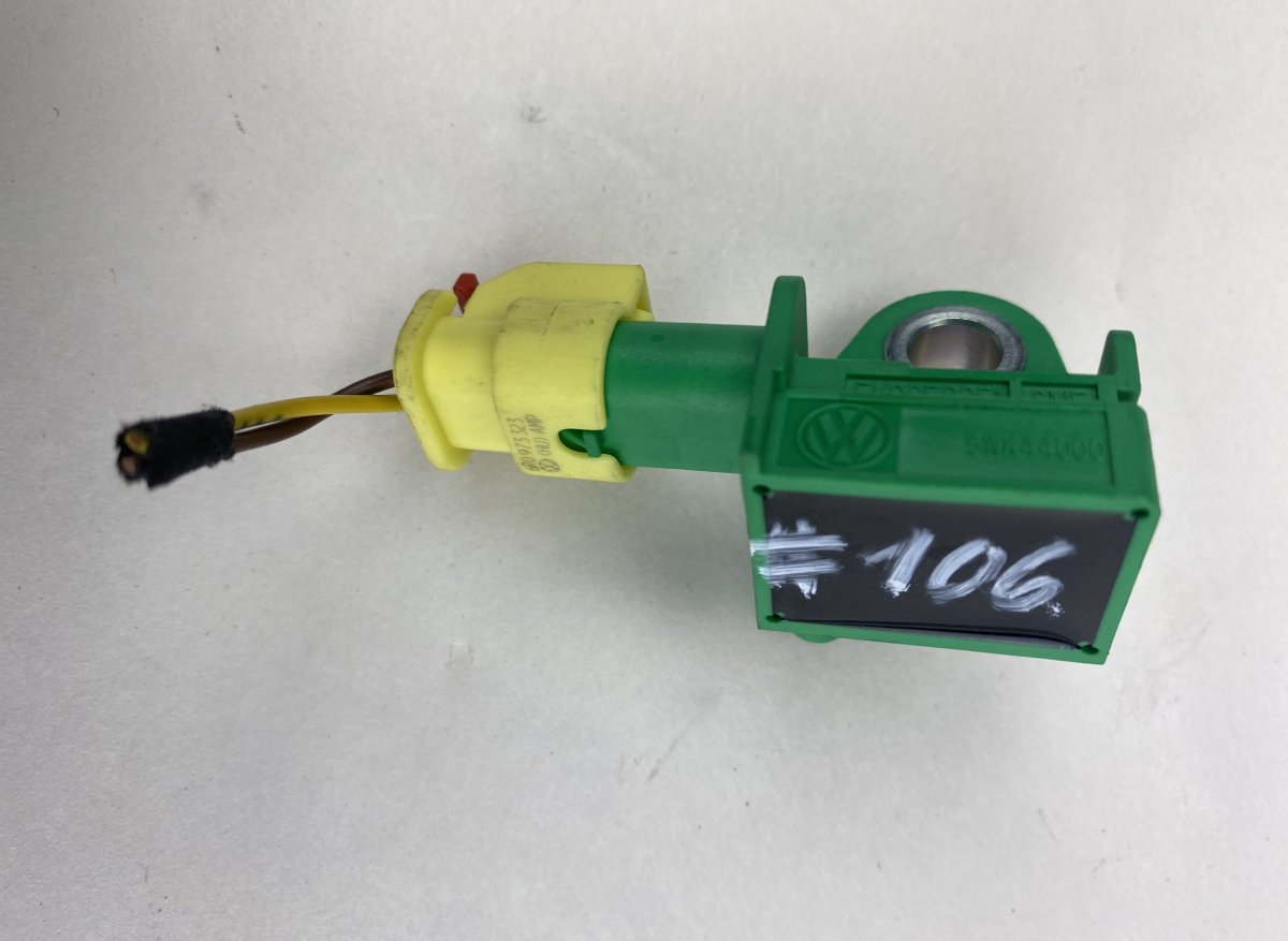 Volkswagen Touran Crash Sensor Front Crash Sensor Front — VW TOURAN (1T3) (2010-2015...