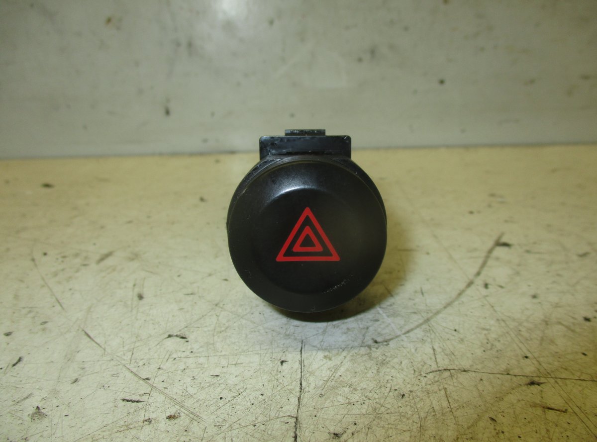 Kia Sorento Hazard switch KIA SORENTO I (JC) (2002-2009) Hazard switch 93...