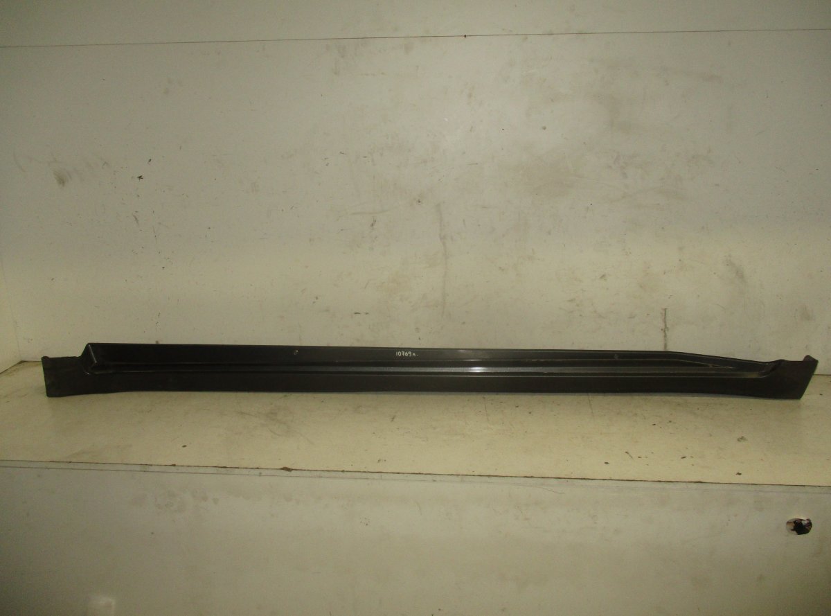 Toyota Avensis (T27) side skirt left TOYOTA AVENSIS (T270) (2009-2018) Side Skirt Le...
