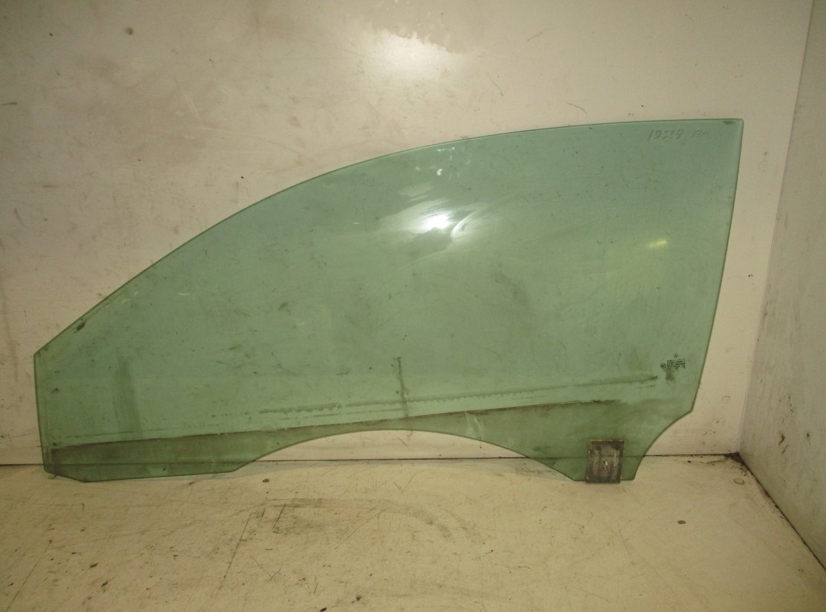Mercedes-Benz CLK (W208) Door window glass front left MERCEDES-BENZ CLK (C209) (2002-2010) Door windo...