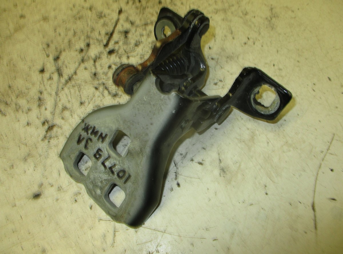 Jeep Grand Cherokee (WK) Door Hinge Rear Lower left JEEP GRAND CHEROKEE III (WH) (2005-2010) Door H...