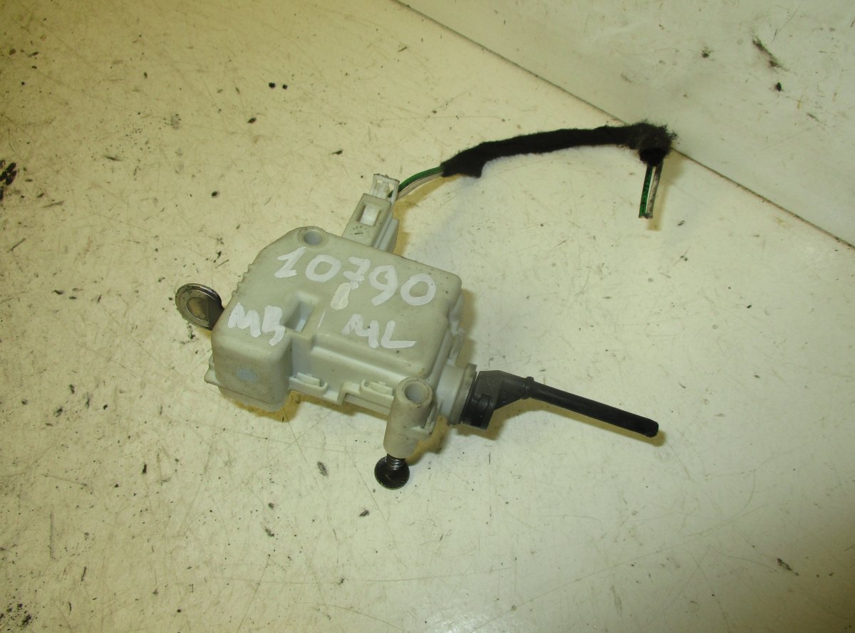 Mercedes-Benz 280SL - 600SL / SL (R129) Central locking motor Fuel Flap MERCEDES-BENZ ML-CLASS (W163) (1998-2005) Centr...