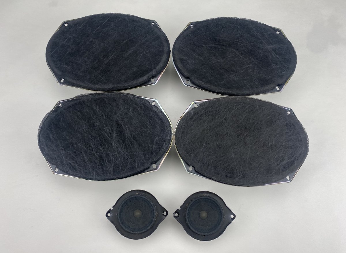 Chrysler Grand Voyager / Town & Country Set of loudspeakers CHRYSLER VOYAGER V (RT) (2007-2016) Set of loud...