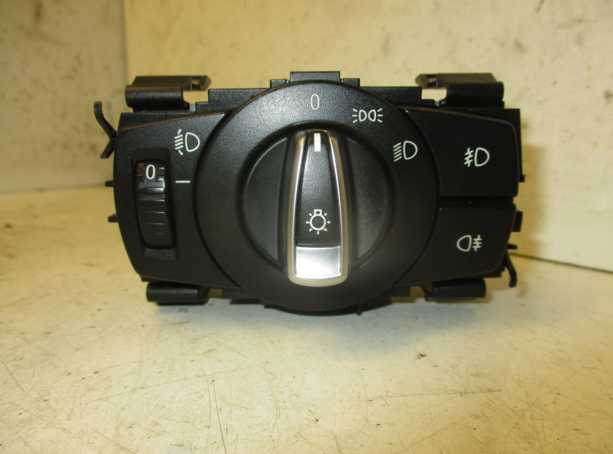 BMW 3 (E90 / E91 / E92 / E93) Headlight Switch BMW 3 (E90, E91, E92, E93) (2005-2011) Headligh...