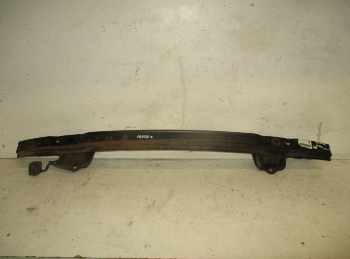 BMW 3 (E90 / E91 / E92 / E93) задний бампер, штифт BMW 3 (E90, E91, E92, E93) (2005-2011) Rear bum...