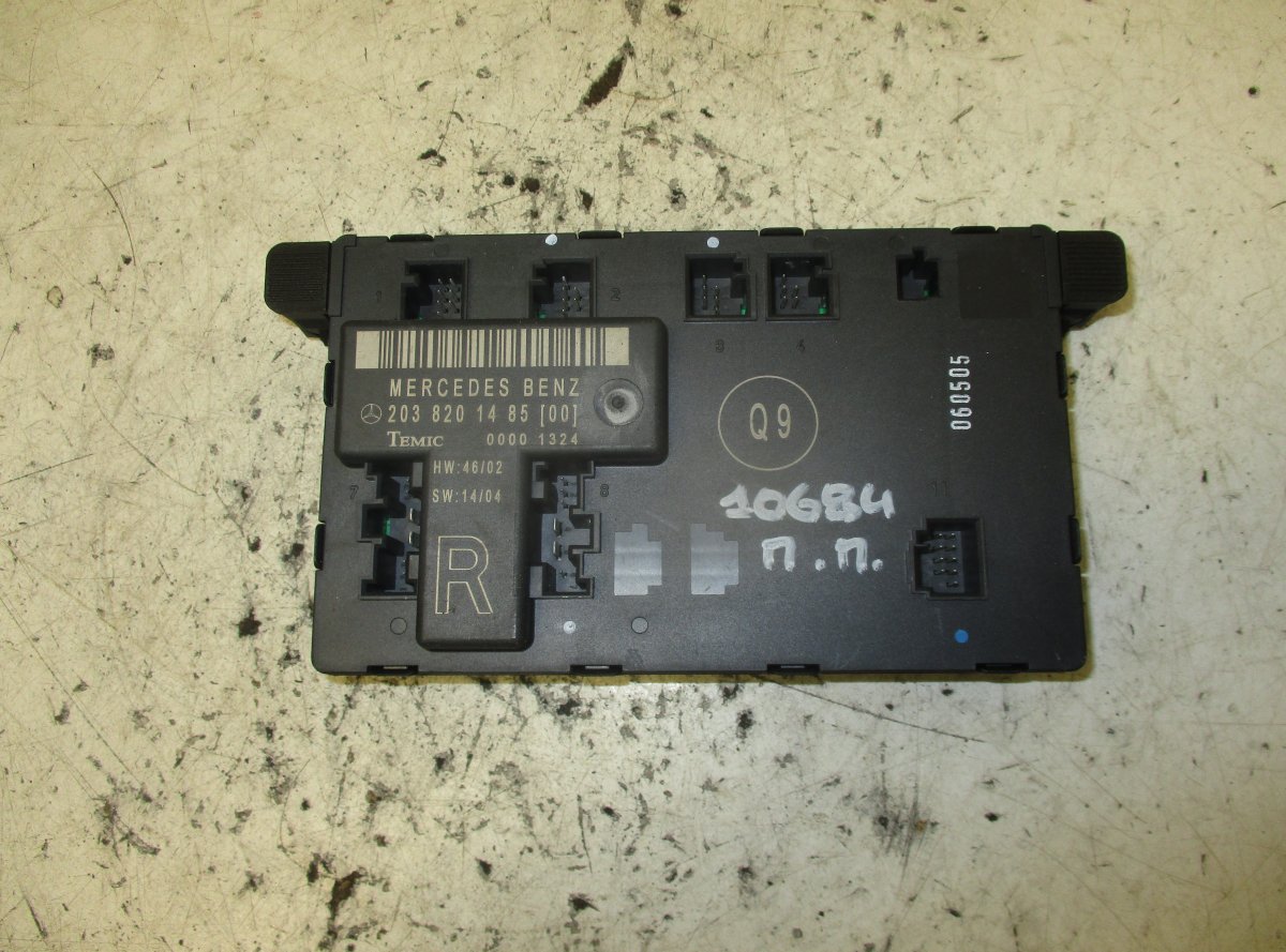 Mercedes-Benz A (W169) Door control unit front right MERCEDES-BENZ C-CLASS (W203, CL203) (2000-2011)...
