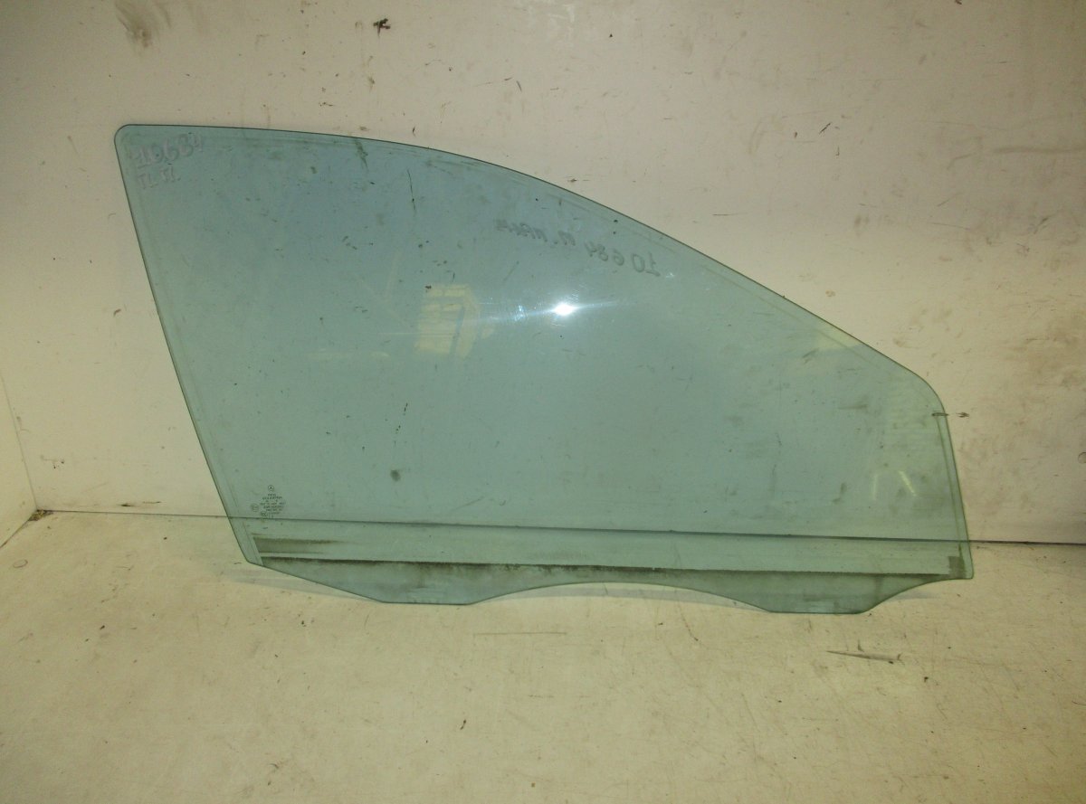 Mercedes-Benz A (W169) Door window glass front right MERCEDES-BENZ C-CLASS (W203, CL203) (2000-2011)...