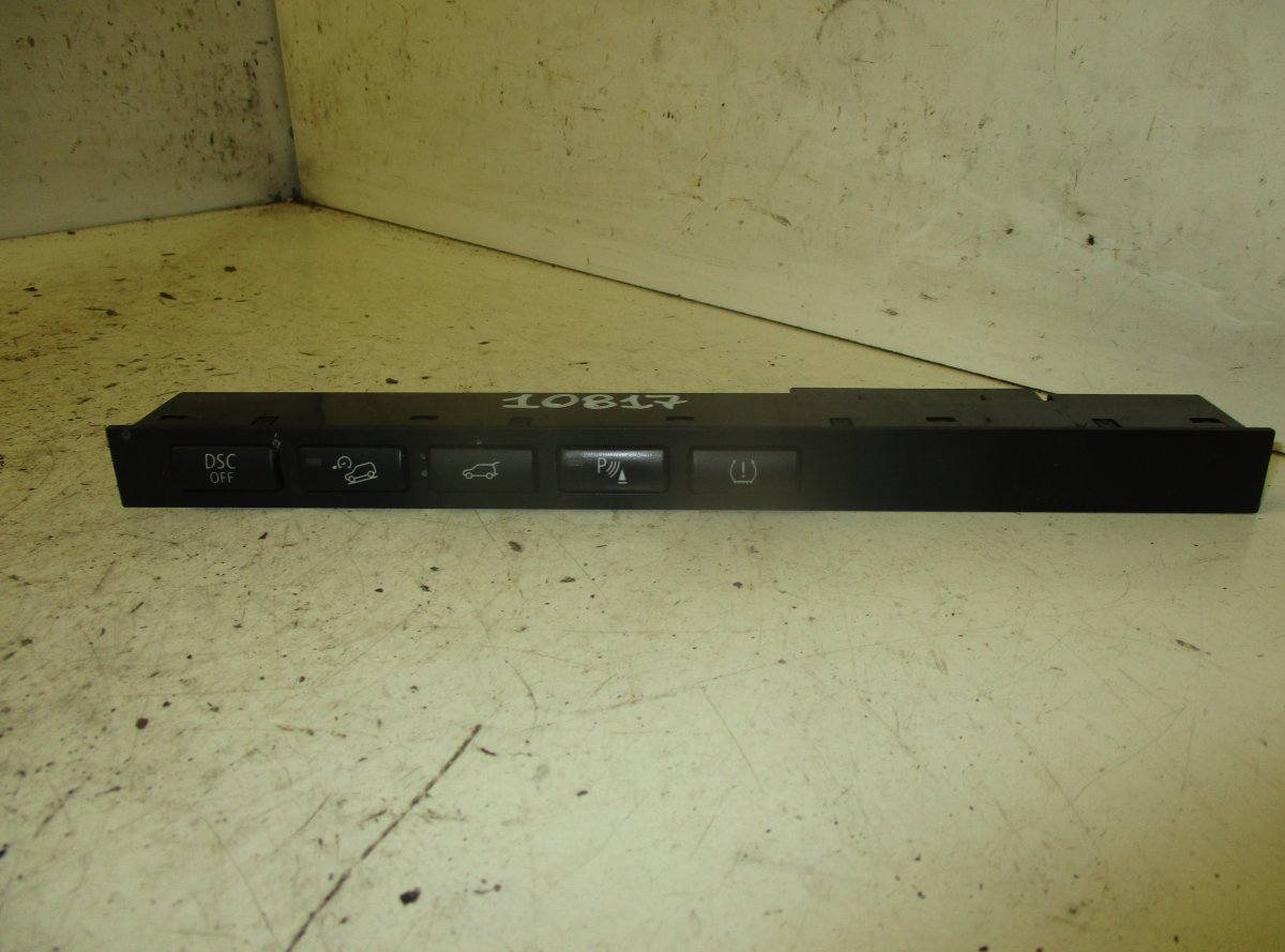 BMW X5 (E53) Parking aid switch BMW X5 (E53) (2000-2007) Parking aid switch 695...