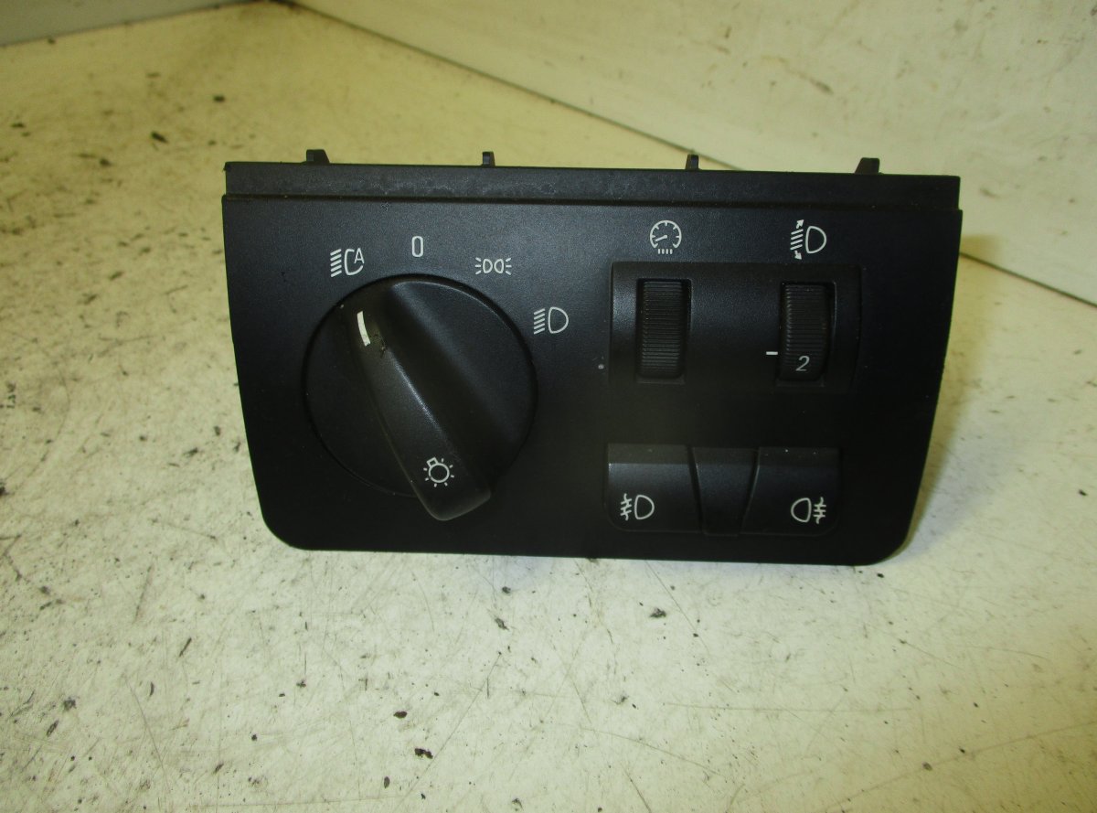 BMW X5 (E53) Headlight Switch