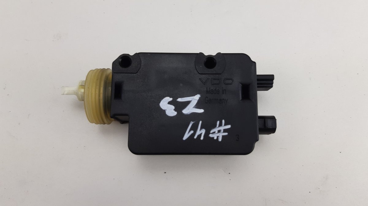 BMW Z3 (E36) Central Locking motor bootlid / tailgate BMW Z3 (E36) (1995-2003) Central Locking motor ...