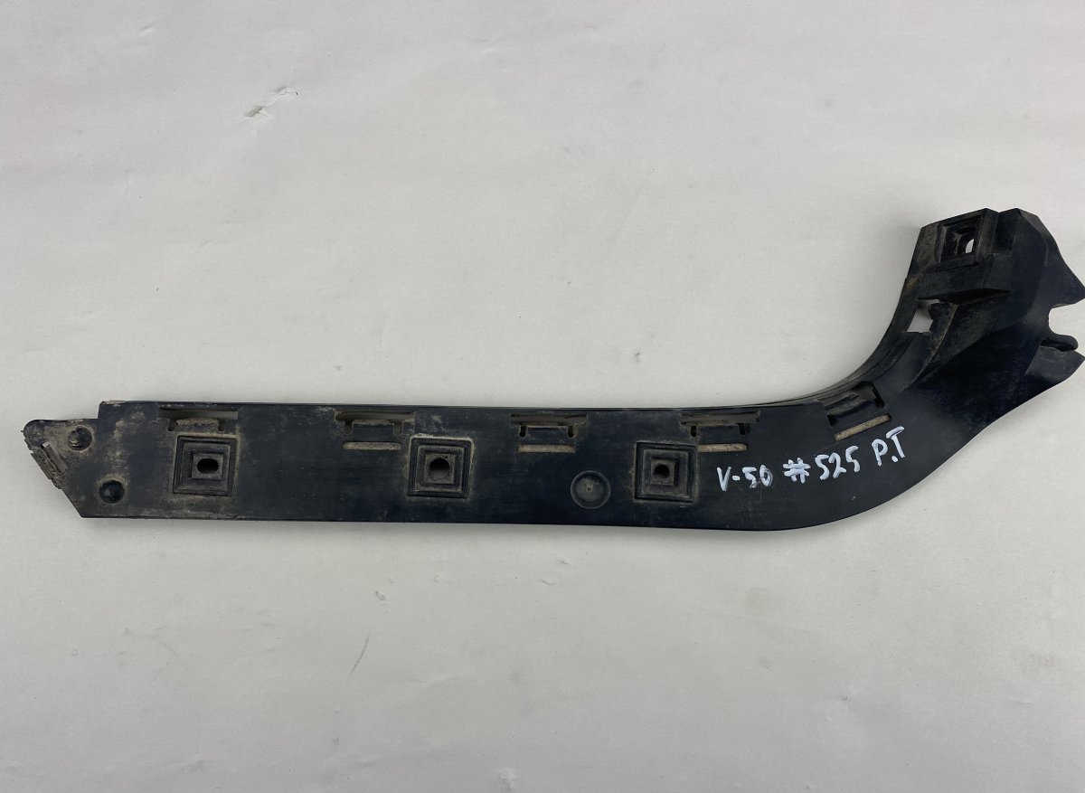 Volvo C70 Rear bumper Carrier holder on fender right VOLVO S40 / V50 / C30 / C70 (MS, MW) (2004-2012...