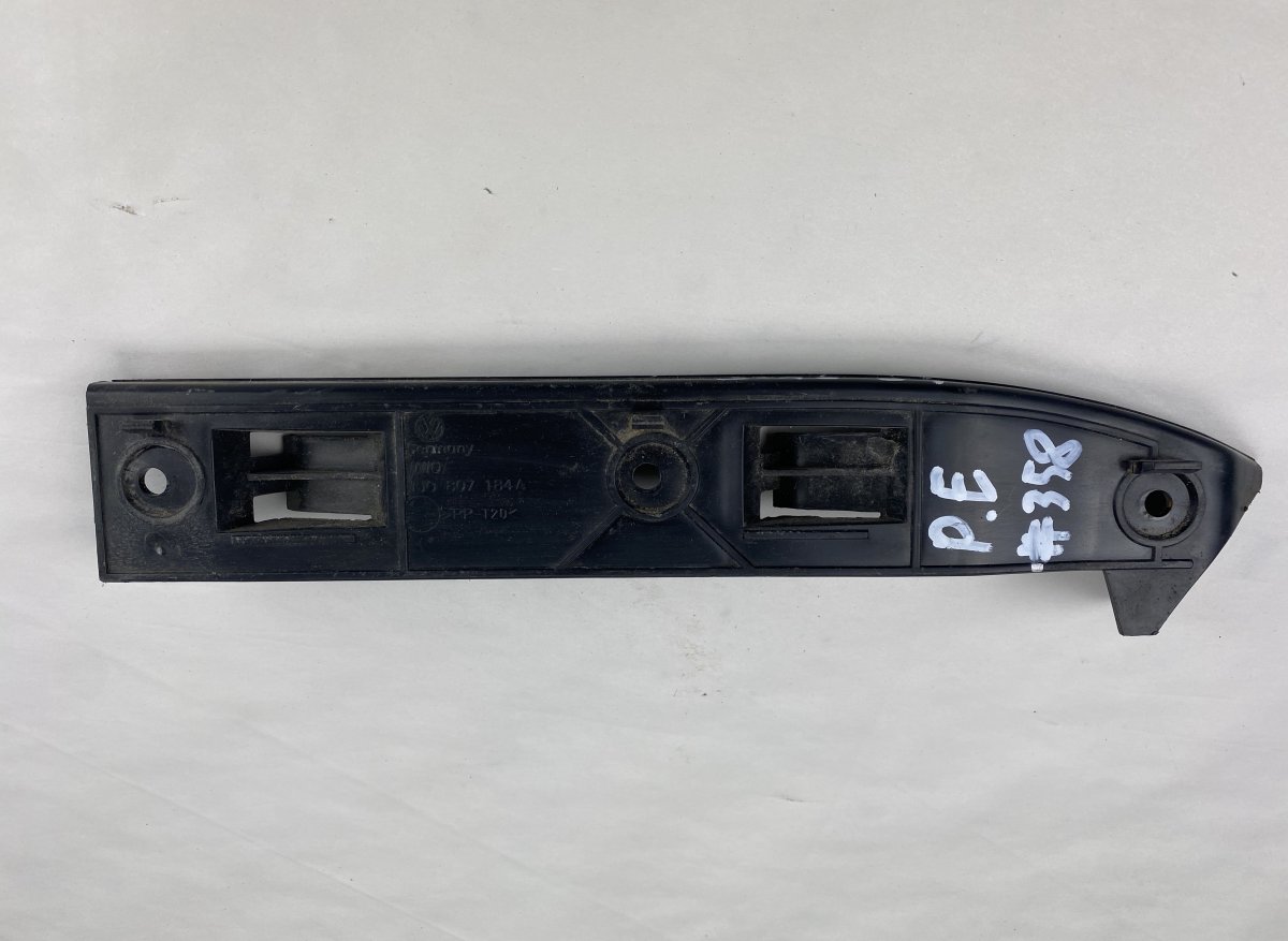Volkswagen Golf 3 Right front bumper bracket on fender Right front bumper bracket on fender — VW GOLF ...