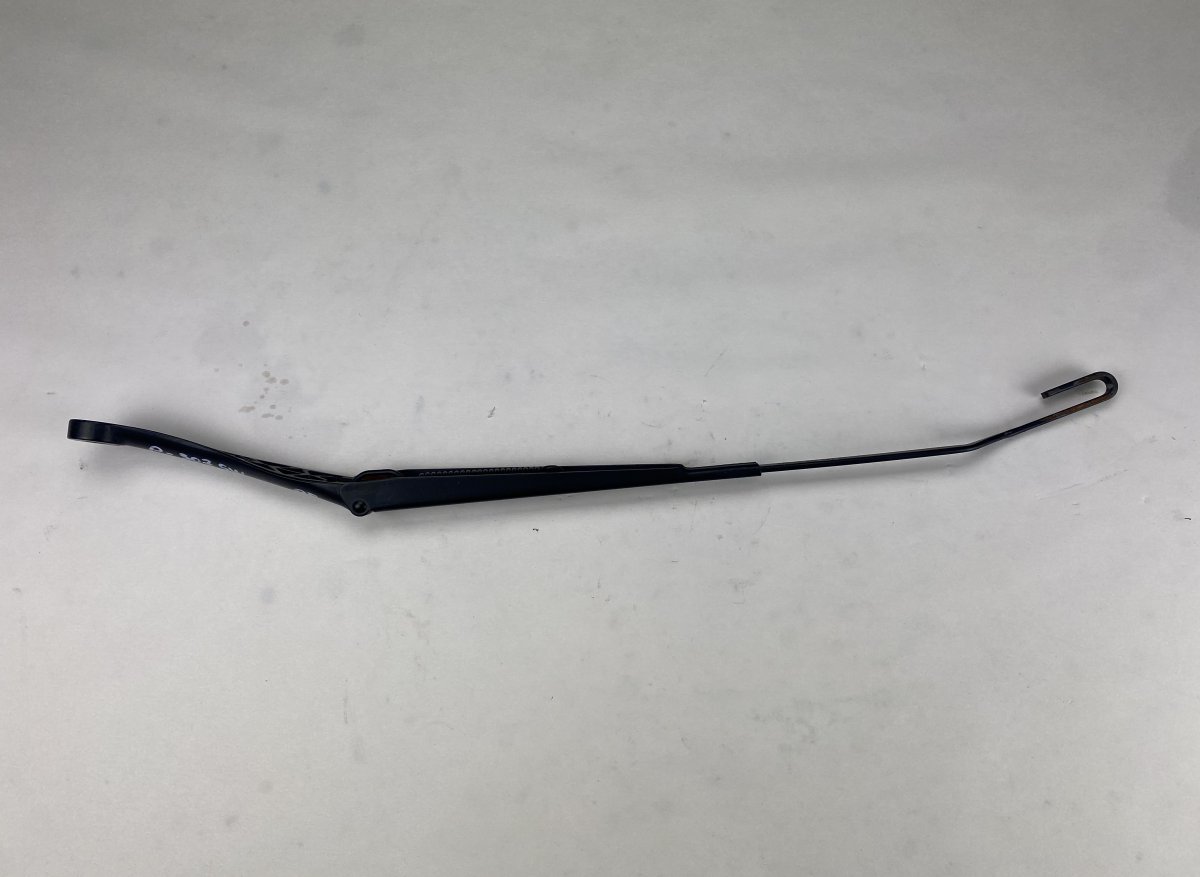 Peugeot 307 Windscreen Wiper Arm Right PEUGEOT 307 (2000-2007) Windscreen Wiper Arm Ri...