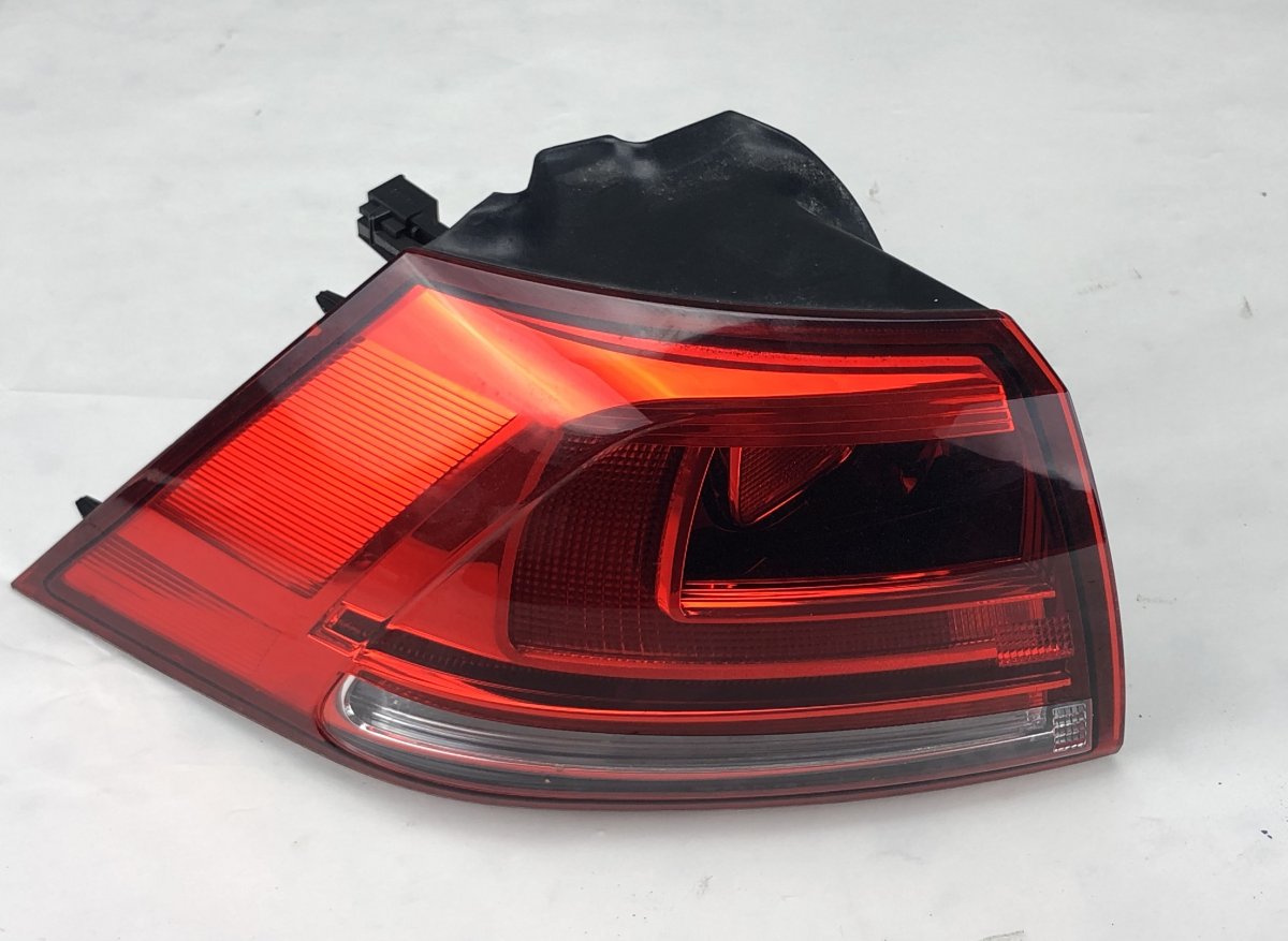 Volkswagen Golf 6 tail light left VW GOLF VII (5G1, BA5, BV5, BQ1, BE) (2012-2020...