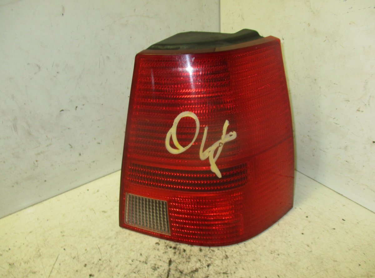 Volkswagen Bora Tail light, right VW BORA / JETTA IV (1J2, 1J6) (1998-2005) Tail ...
