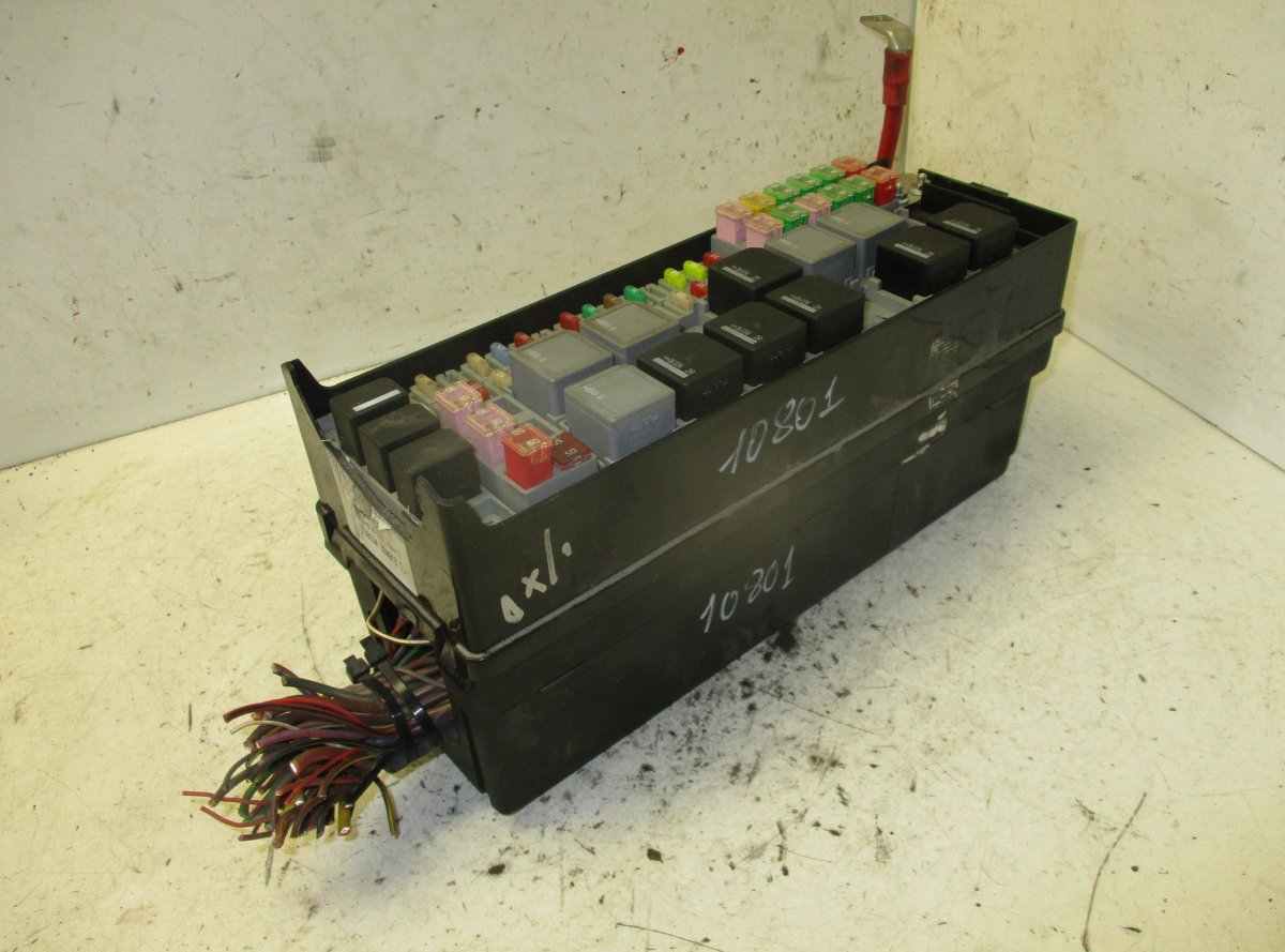 Land Rover Range Rover Sport Fuse box Fuse box — LAND ROVER RANGE ROVER SPORT I (L320...