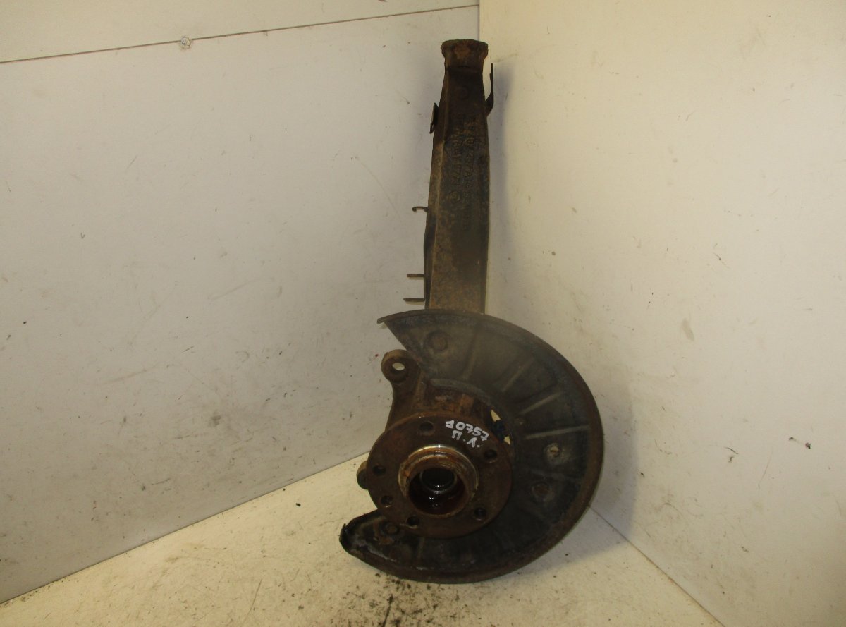 Volkswagen Touareg Wheel bearing housing — front left Wheel bearing housing — front left — VW TOUAREG...