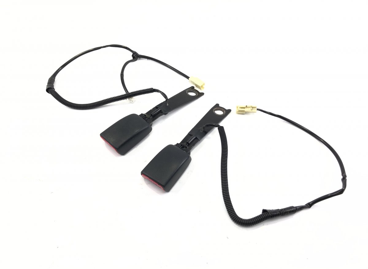 Toyota Avensis (T27) Seat Belt Buckle Front Left TOYOTA AVENSIS (T270) (2009-2018) Seat Belt Buc...