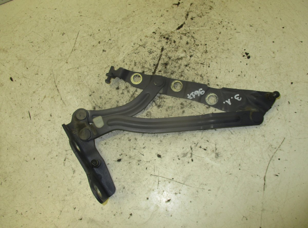 Volvo C70 Bootlid / tailgate Hinge Left VOLVO S40 / V50 / C30 / C70 (MS, MW) (2004-2012...