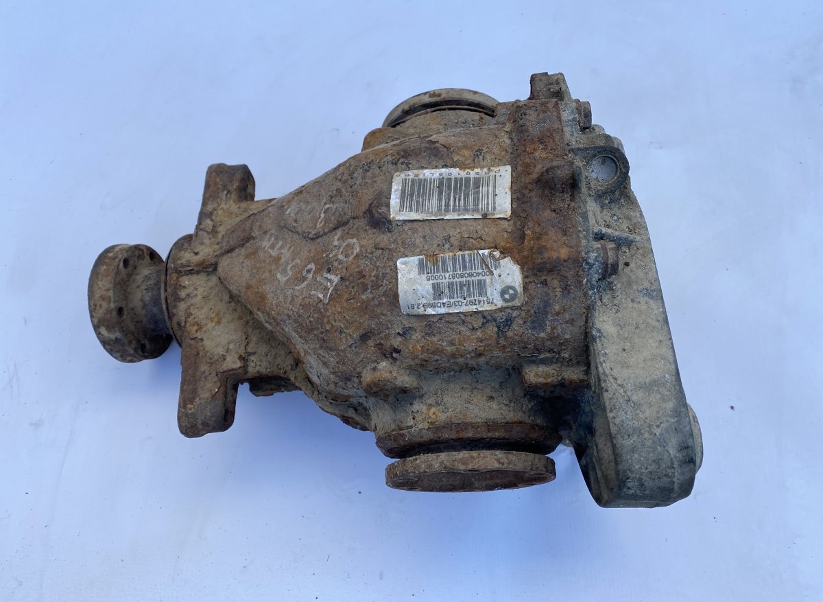 BMW 7 (E65 / E66 / E67 / E68) Rear axle differential BMW 7 (E65, E66) (2001-2009) Rear axle differen...