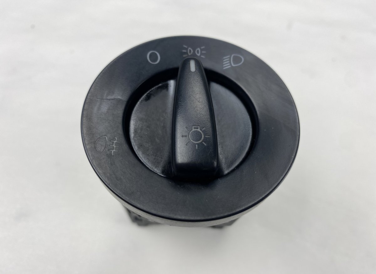 Volkswagen Golf 3 Headlight Switch Headlight switch — VW GOLF IV (1J) (1997-2006) ...