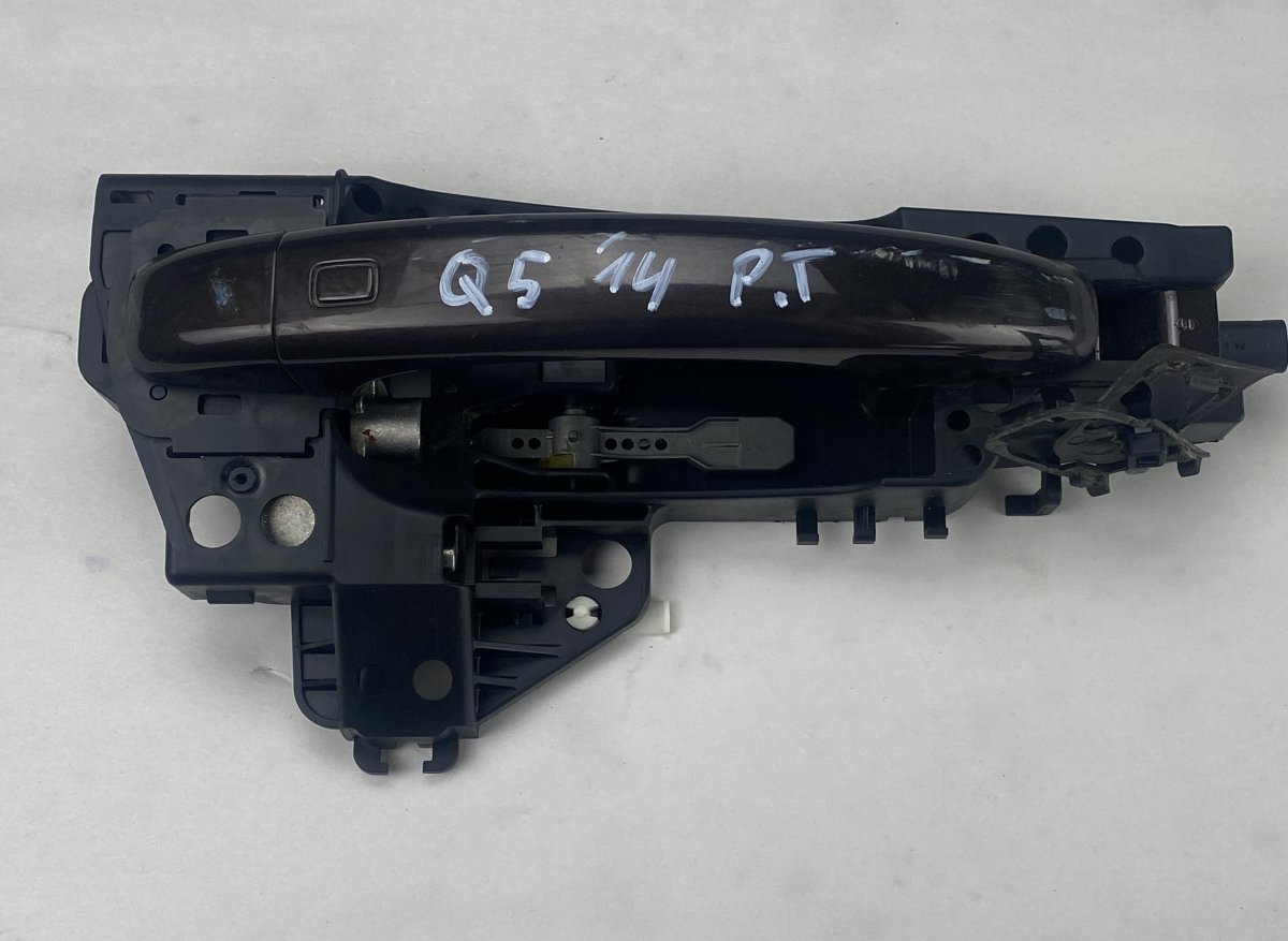 Audi Q5 (8R) Door Handle Exterior Rear Right AUDI Q5 (8R) (2008-2016) Door Handle Exterior R...